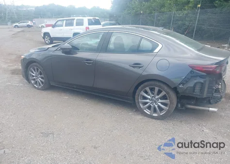 2019 Mazda Mazda3 Preferred Package z USA, uszkodzony, nr VIN 3MZBPADL1KM113872